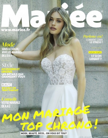 femme dans une robe de mariée pour la couverture d'un magazine mariage