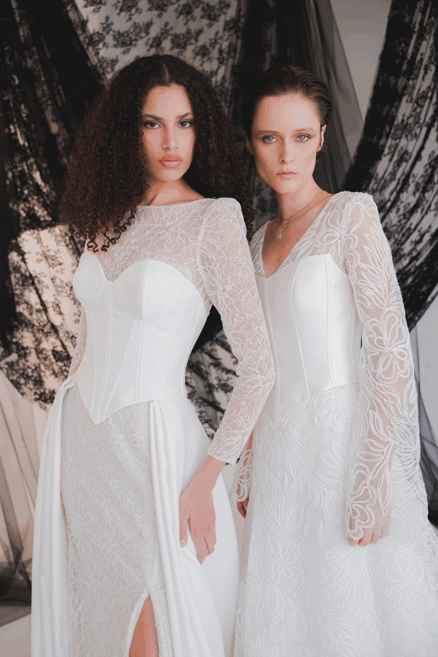 ENSEMBLE CIARA - CARACAS BUSTIER CARACAS femmes dans des robes de mariée sirène élégante et glamour