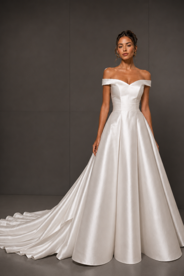 femme dans une robe de mariée princesse en mikado