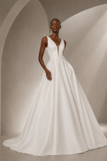 femme dans une robe de mariée épurée et minimaliste